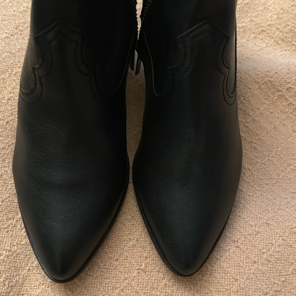 FRYE “REGINA” Black 7.5M Ankle Bootie